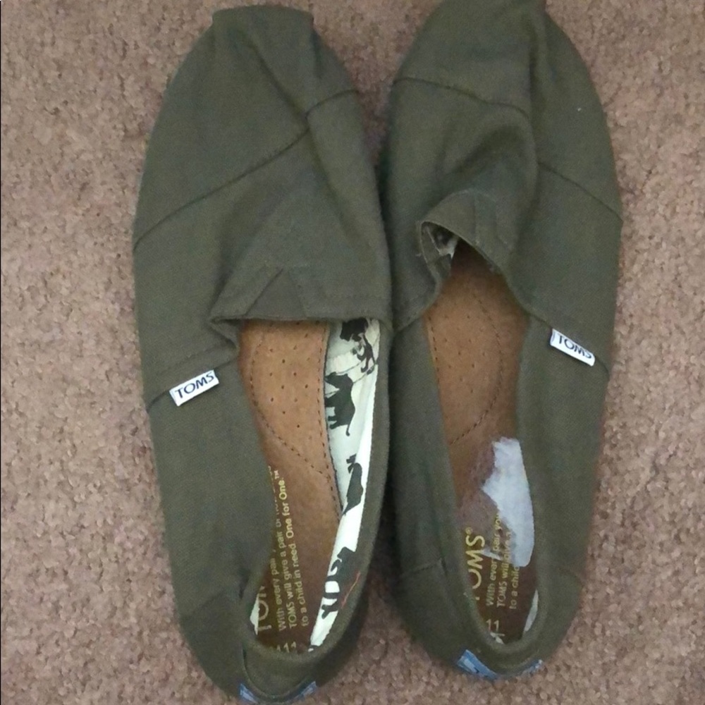 Men’s Olive Green TOMS 11